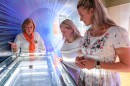 Největší mlžnou komoru u nás si mohou návštěvníci vyzkoušet v dukovanském Infocentru
