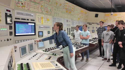 V Dukovanech úspěšně odmaturovalo rekordních 92 studentů z jaderné energetiky
